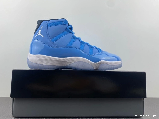 717602-900 29) Ultimate Flight Gift Jordan (11 of 0705